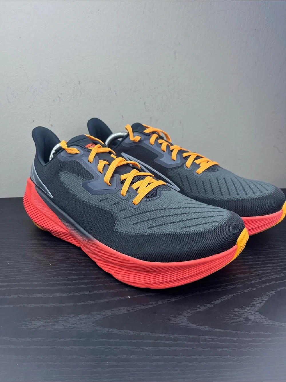 Altra Experience Flow Men's Running Shoes Size 10.5 Performance Sneakers NWB